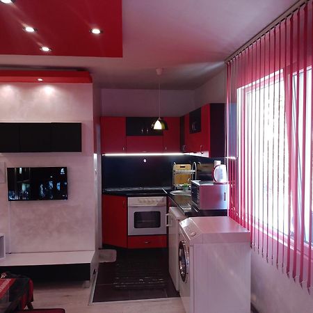 Red House Apartment Veliko Tarnovo Luaran gambar