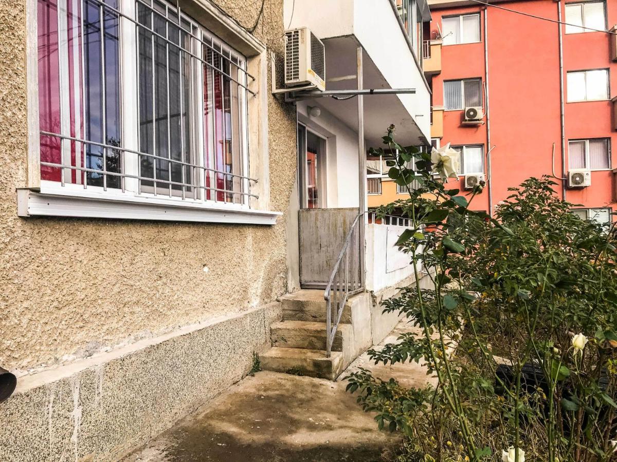 Red House Apartment Veliko Tarnovo Luaran gambar